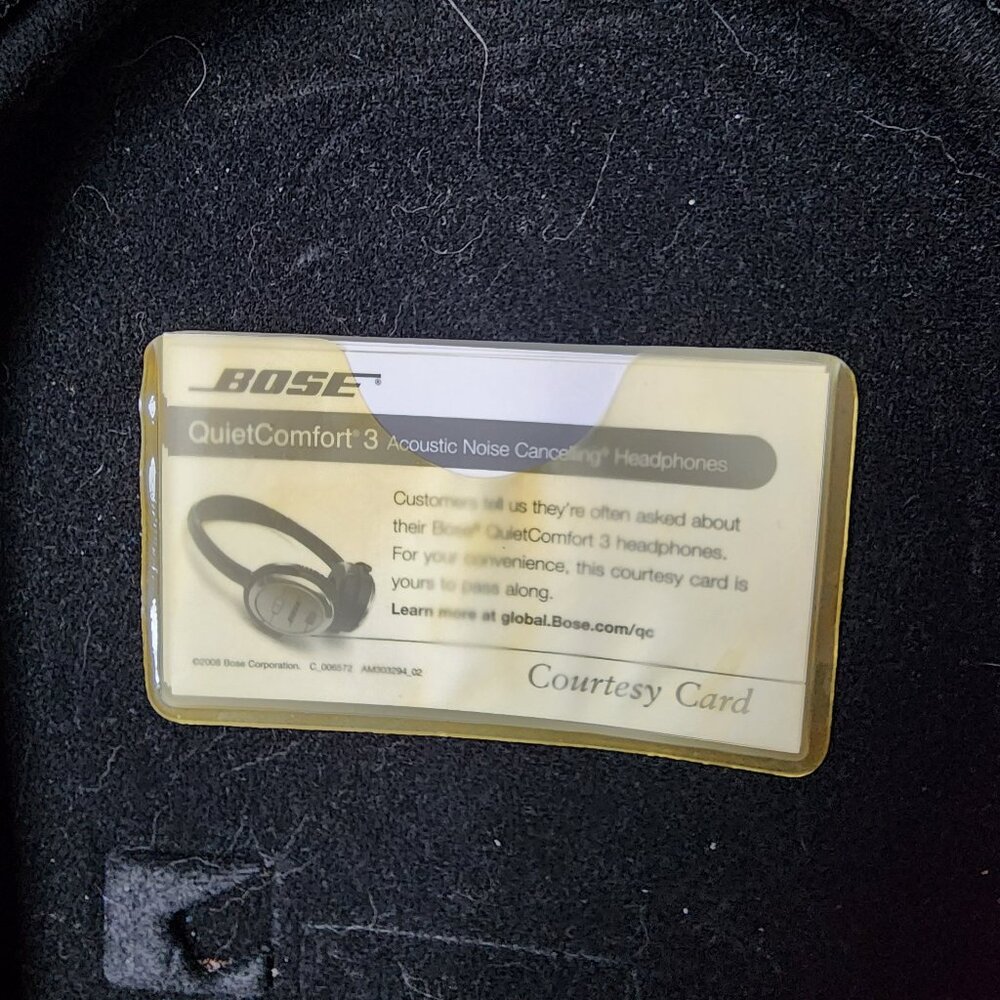 Bose Quiet Comfort 3 Acoustic Noise Cancelling Headphones - Picture 3 of 5